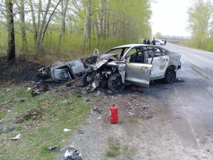 В Башкирии при столкновении Volkswagen Polo и Ford Focus погибли 2 человека
