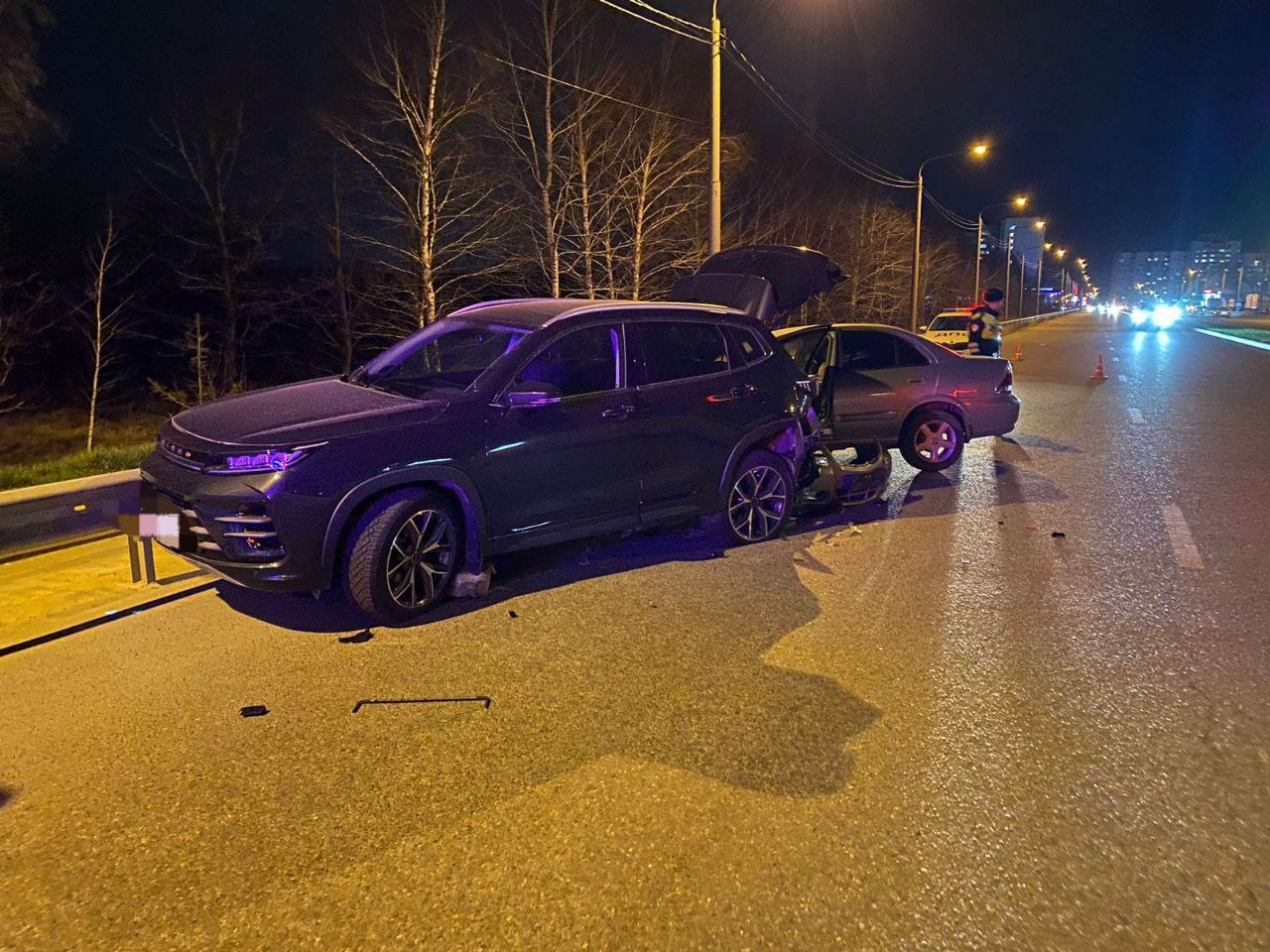 Водитель и пассажир автомобиля Nissan Almera доставлены в больницу
