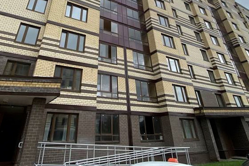 Жительница Подмосковья напала с ножом на соседку в лифте из-за отказа ехать вместе