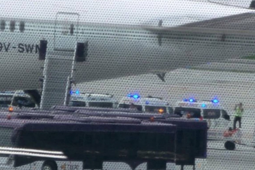 Несчастный случай на борту рейса Singapore Airlines: погиб один пассажир, 30 ранены