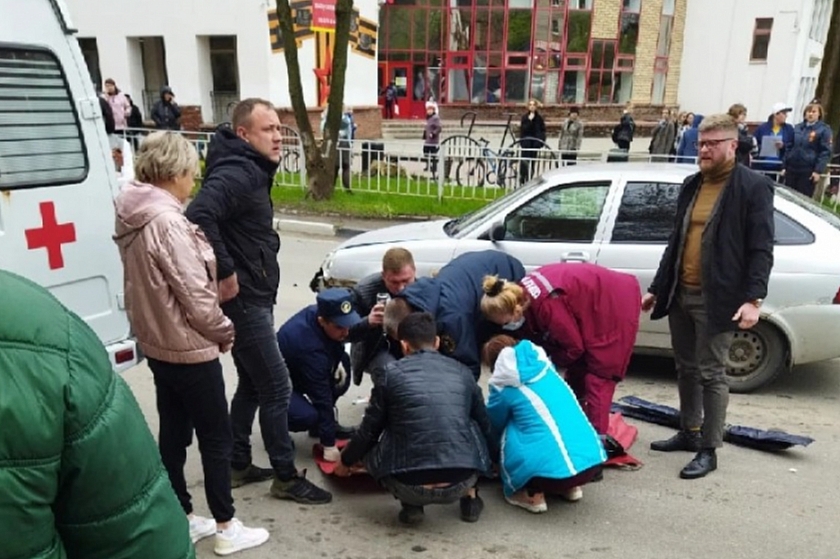 Пешеходный переход в Выксе (Нижегородская область) стал местом аварии, где сбили четверых детей