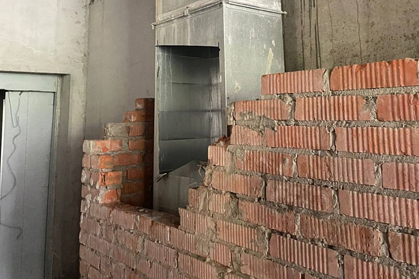 Подросток погиб, провалившись в вентиляционную шахту заброшенной больницы в Москве