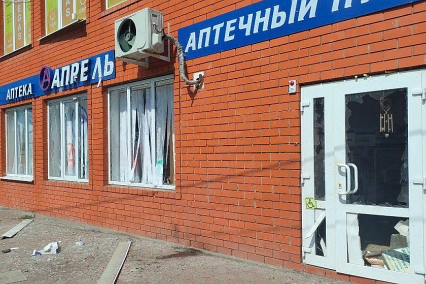 Грайворон подвергся атаке дрона: ранены мирные жители, повреждены здания и транспорт