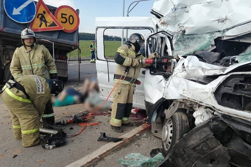Вследствие столкновения пассажирского автобуса Ford Transit и грузовика КамАЗ в Башкортостане стало известно о ещё одном погибшем