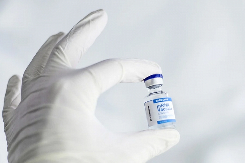 AstraZeneca – вакцина этой компании вызвала смерть мужчины из Риги