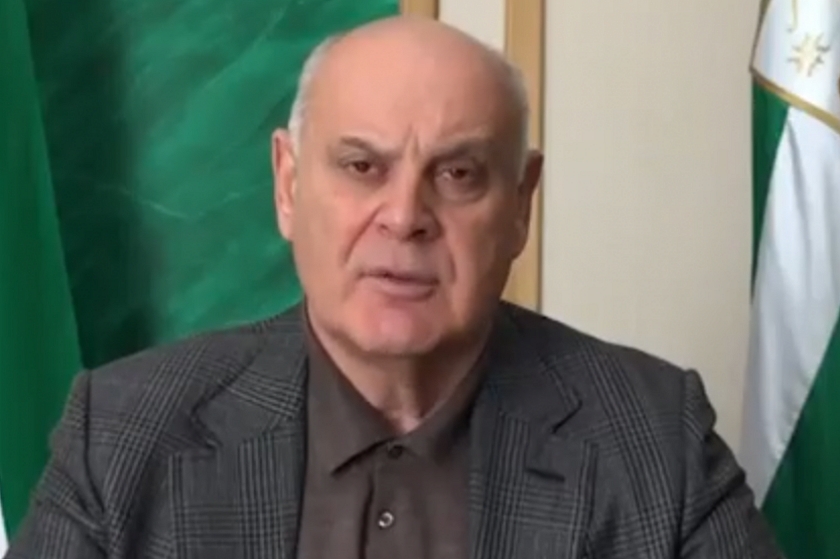 Глава Абхазии выступил с обращением к гражданам