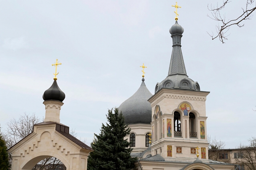 Запрет на изображения храмов без крестов в Госдуме