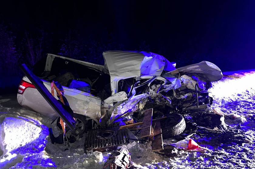 Вчера вечером на трассе по маршруту Сургут - Когалым произошла страшная авария, где погибли два человека