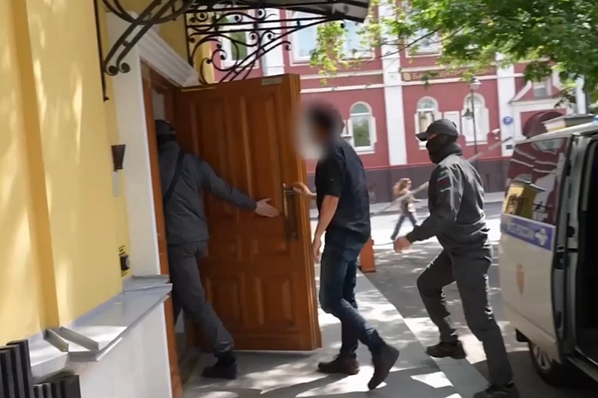 Гражданин Франции задержан в Москве по подозрению в сборе сведений о военной деятельности России