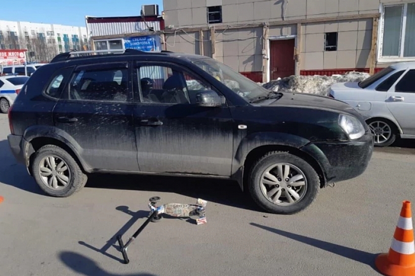 На территории торгового центра в Сургутском районе был сбит пятилетний ребенок