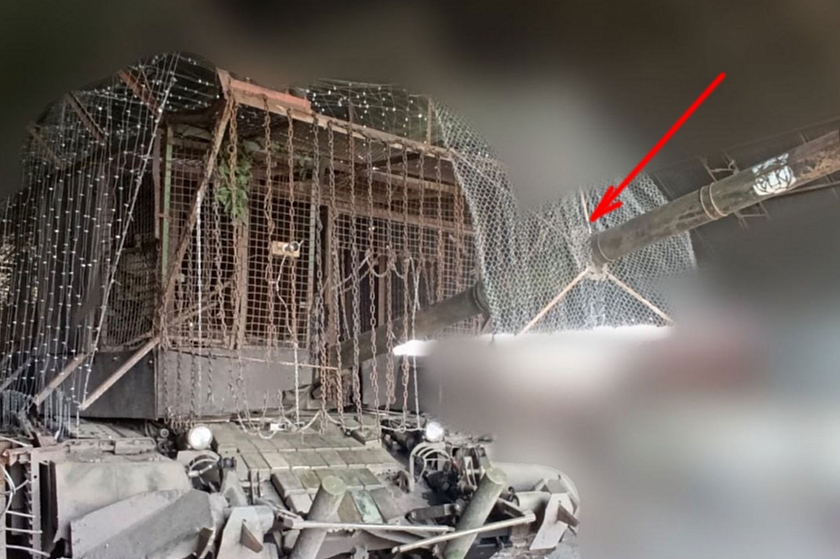 В зоне СВО танк Т-80БВ получил антидроновый «зонтик»