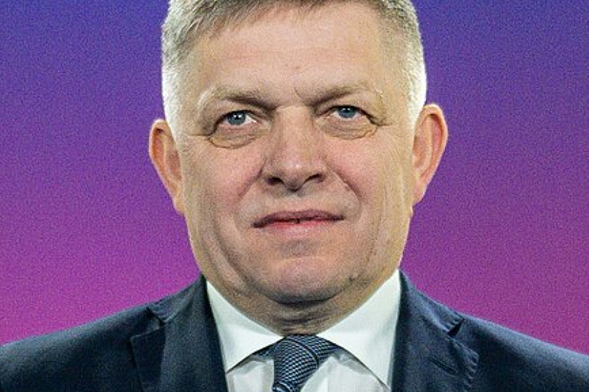 Словакия не подчиняется Зеленскому, заявил Фицо