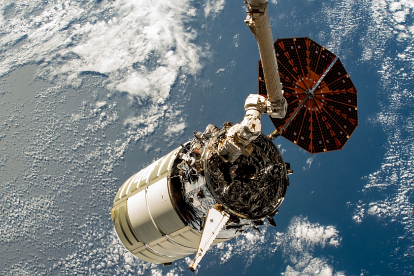 НАСА приостанавливает запуск Cygnus к МКС